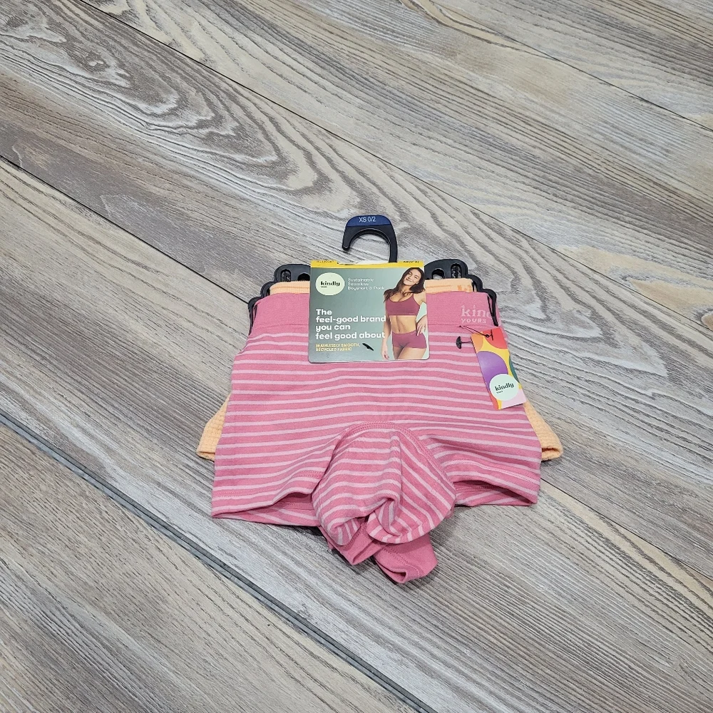 Kindly Yours  Seamless Boyshort Womens Size XS Pink